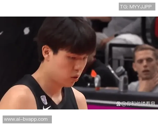 杨瀚森第二节未能得分仅靠罚球拿到2分投篮表现不佳犯规情况引关注